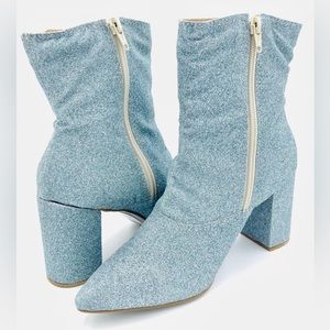 Ice Blue Glitter Ankle Boot Size 8 Brand Old Cutler